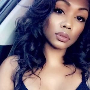 Meet your Posher, Vee